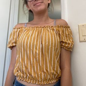 American Eagle off the shoulder shirt